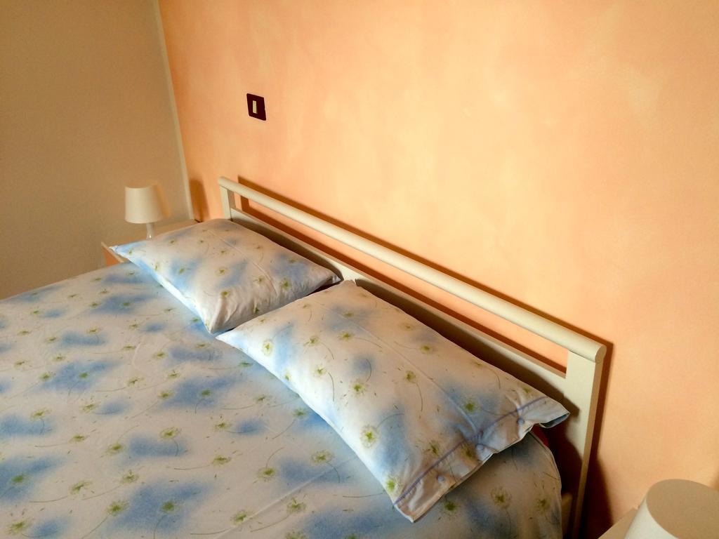 Casa Angela Villa Toscolano Maderno Kamer foto